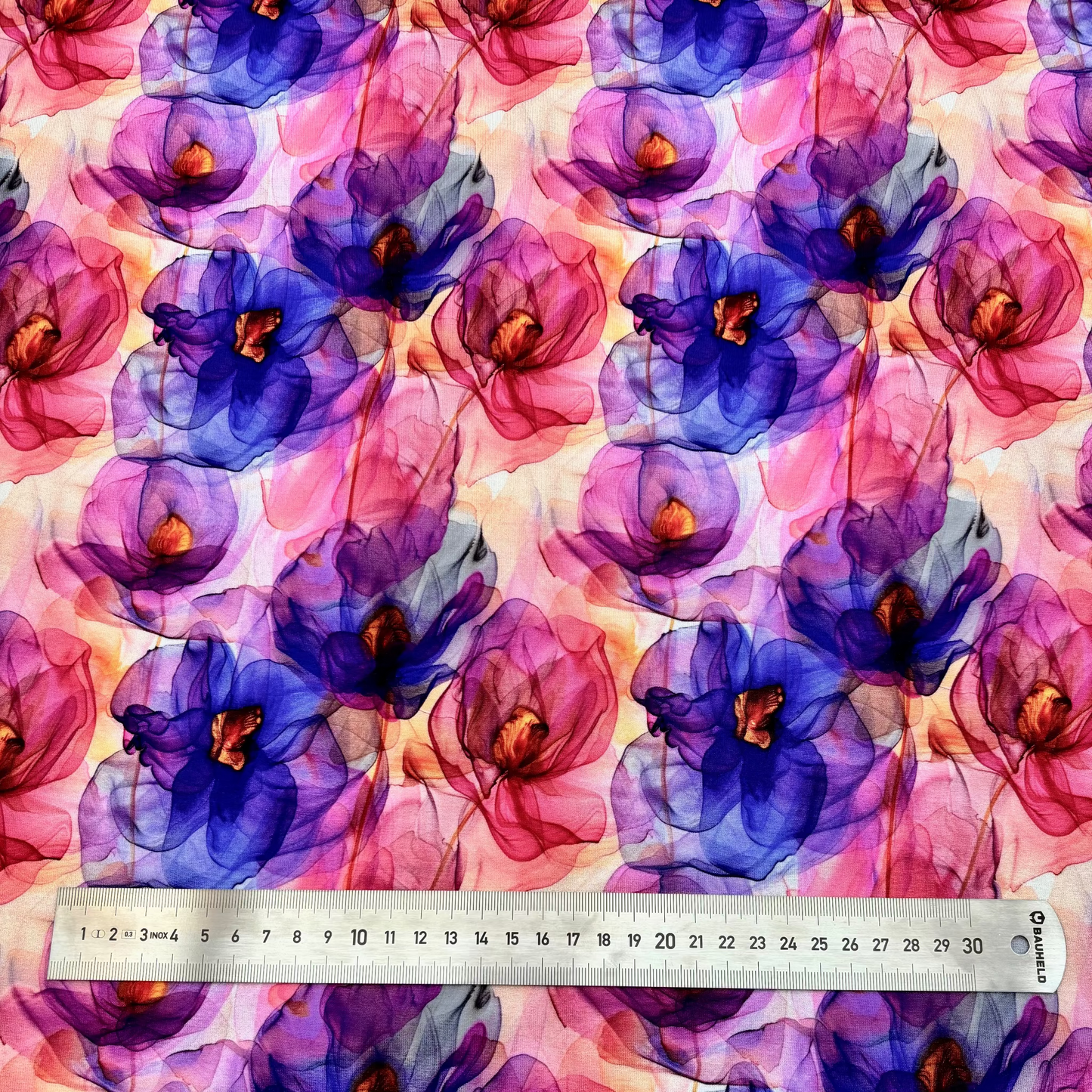 Viskose-Jerseystoff mit abstraktem Blumenmuster - lila, OEKO-TEX® zertifiziert (Meterware)