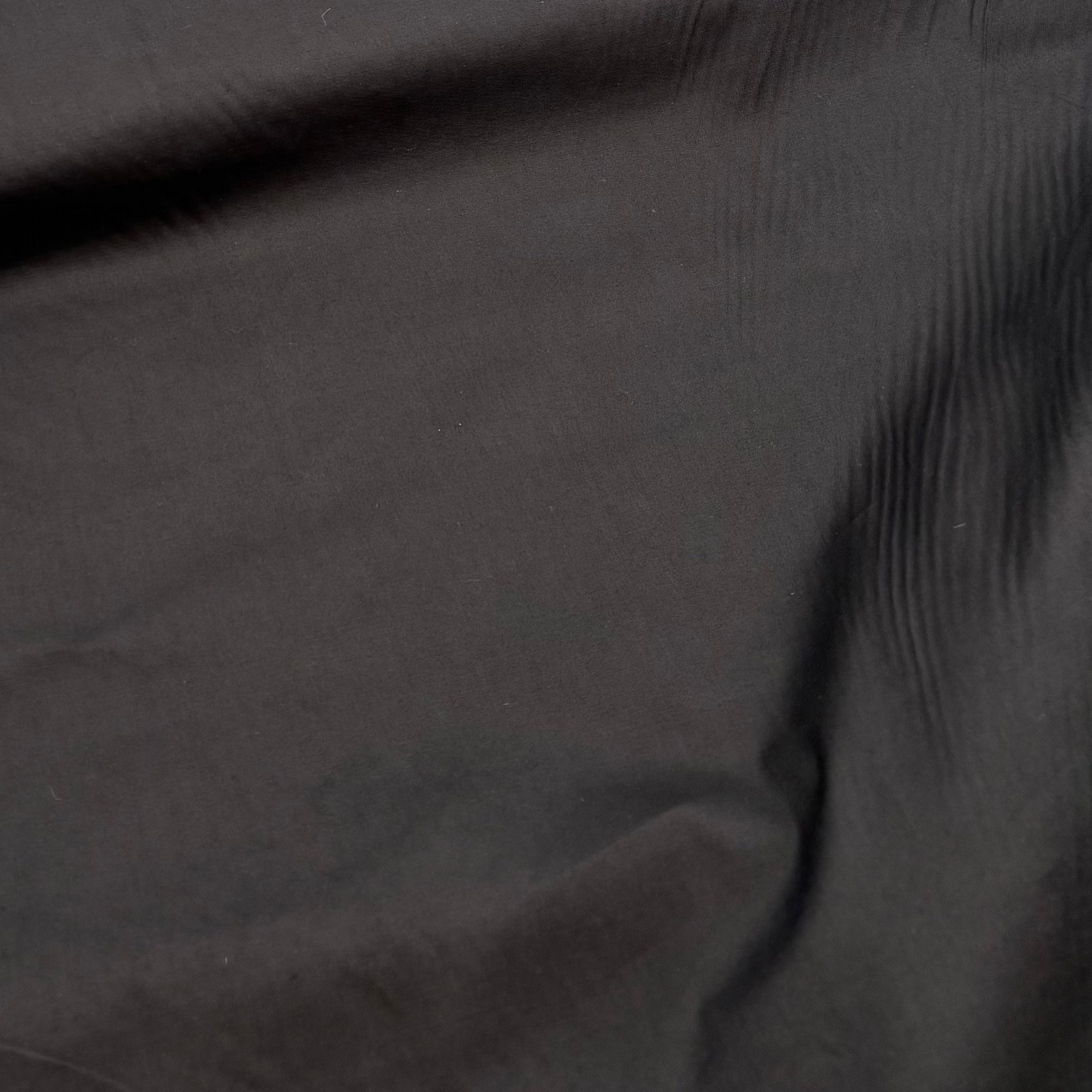 Deadstock Viskose-Webware mit 2 % Elasthan, Schwarz (Meterware aus Italien)