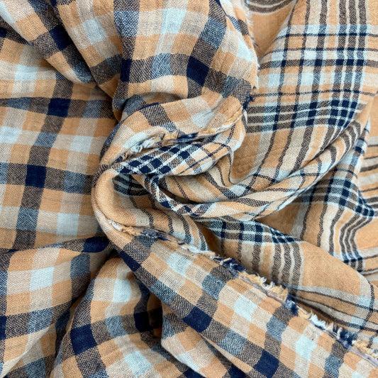 Doppelmusselin mit beidseitigem Karomuster, Camel & Marineblau (Meterware)
