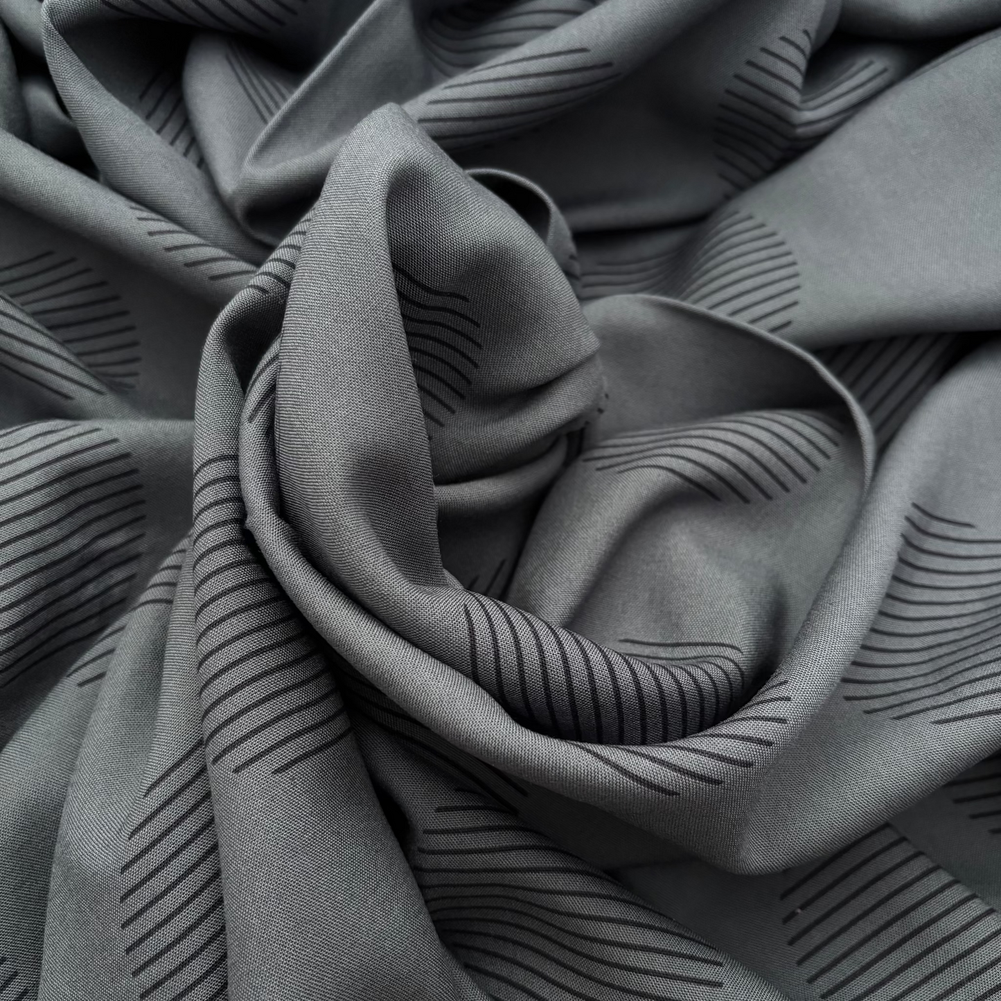 meet MILK Viskose Stoff – 100% LENZING™ ECOVERO™ Viskose, Oeko-Tex, Marine (Meterware)