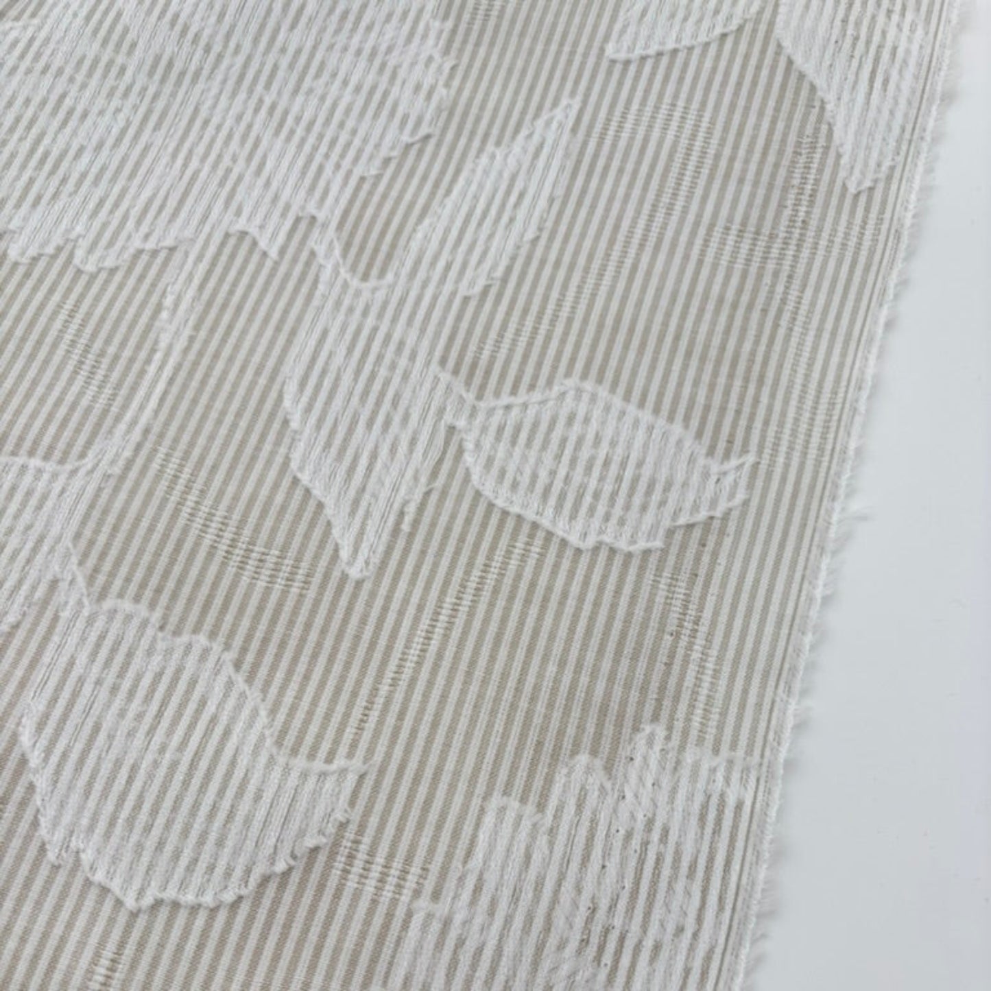 Baumwollstoff Garngefärbt Streifen Jacquard Blumen - Sand, Oeko-Tex Zertifiziert (Meterware)
