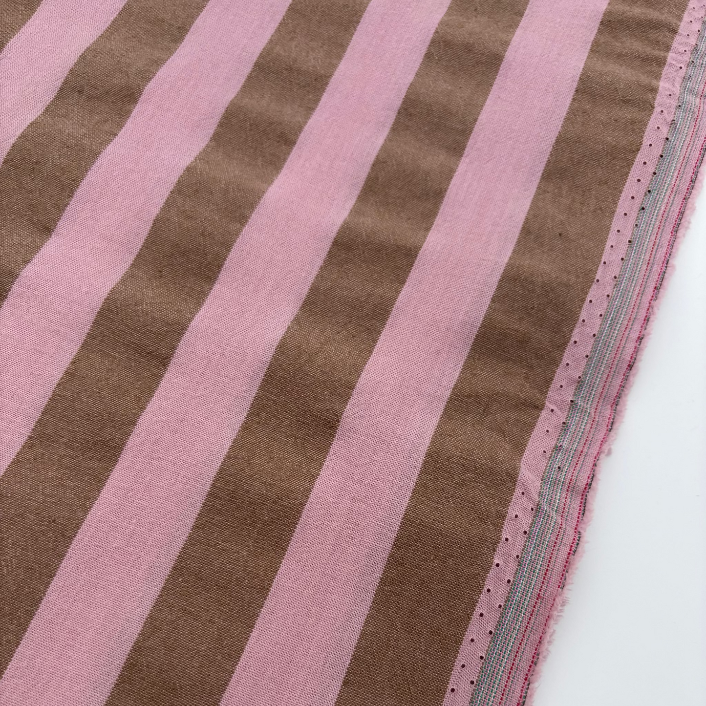 Baumwollstoff Garngefärbt Streifen – Hellrosa & Braun, Oeko-Tex Zertifiziert (Meterware)