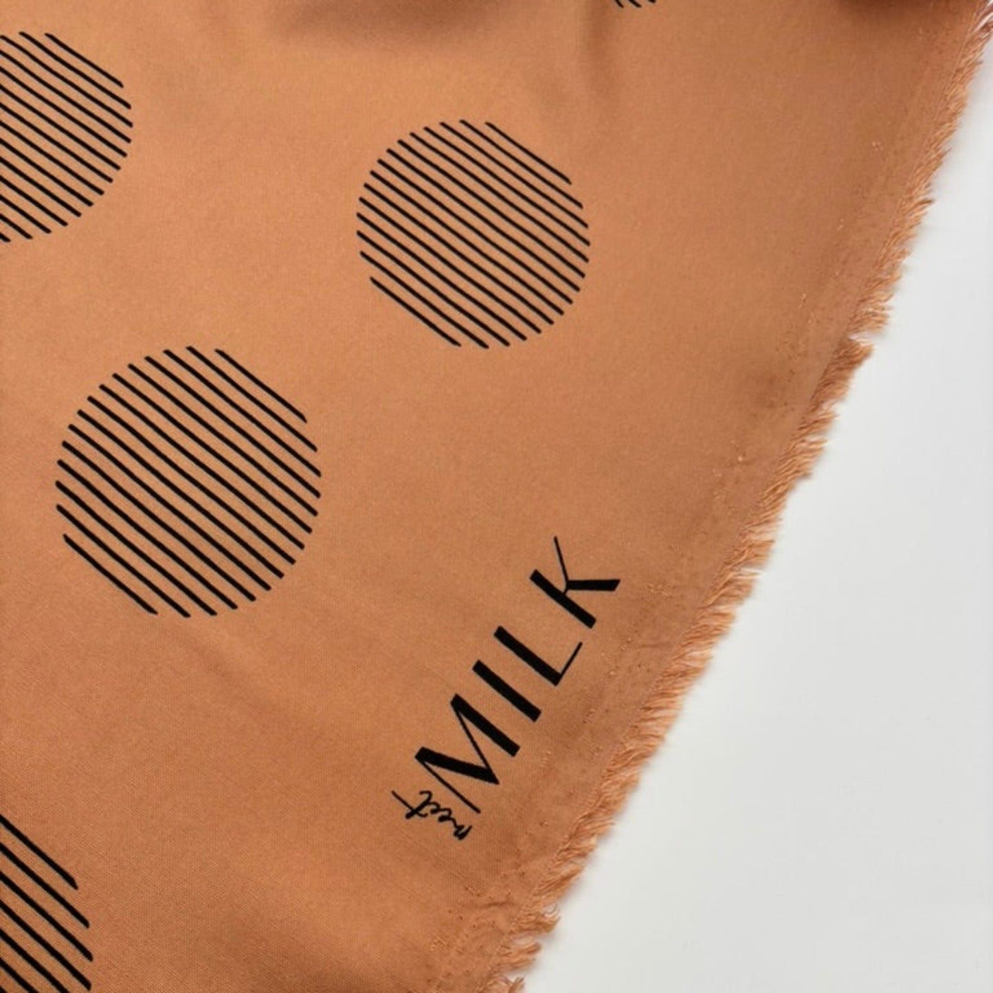 meet MILK Viskose Stoff – 100% LENZING™ ECOVERO™ Viskose, Oeko-Tex, Nougat (Meterware)