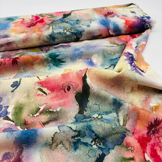 Viskosestoff – Elfenbein mit pastellfarbenem Aquarell-Print (Meterware)