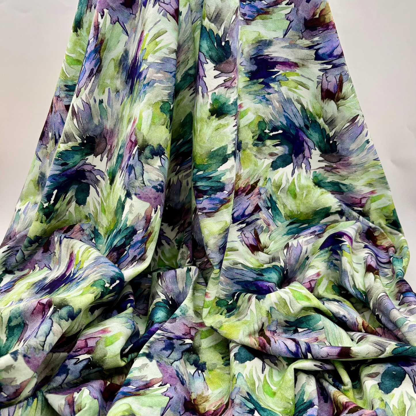 French Terry Sweatstoff / Sommersweat - Lila mit Abstraktem Pinsel-Design, Oeko-Tex Zertifiziert (Meterware)