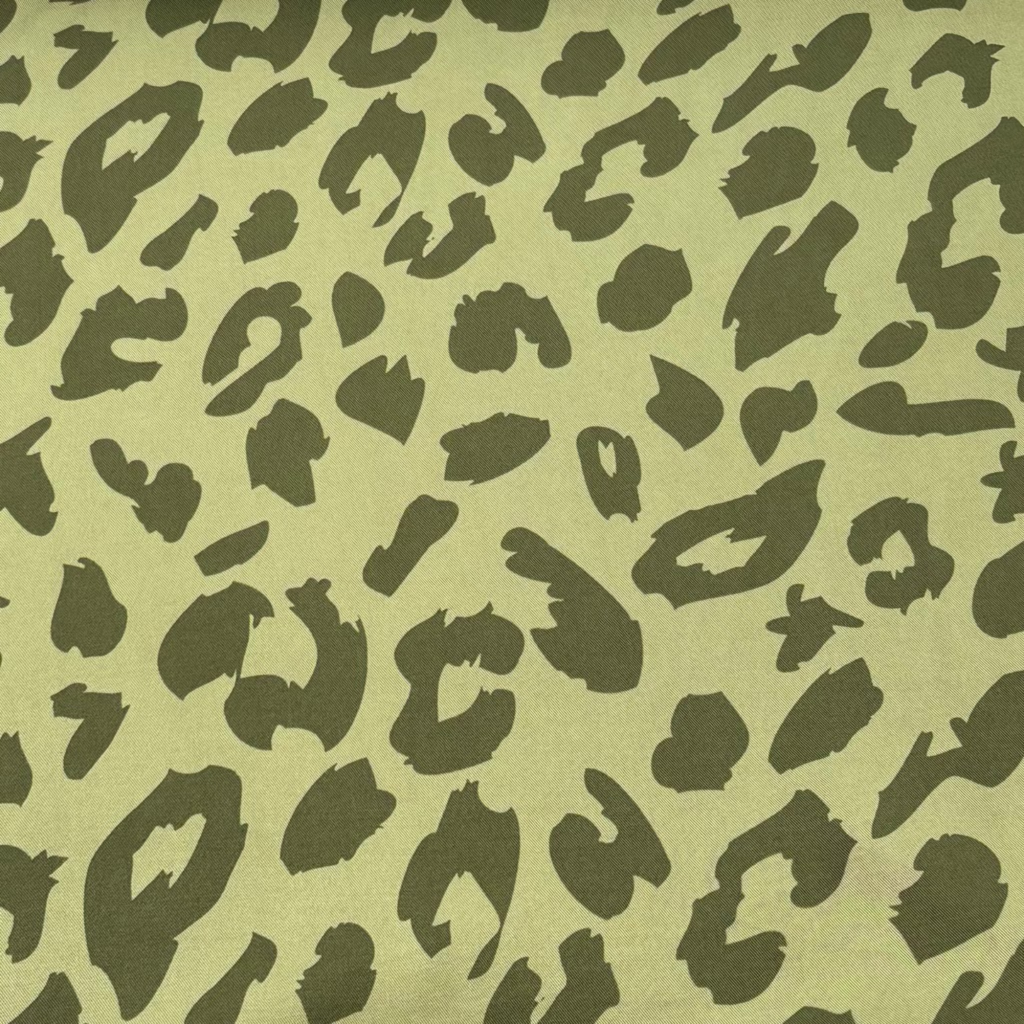 mind the MAKER Leo Viskose Twill Stoff – 100% LENZING™ ECOVERO™ Viskose, Olivgrün (Meterware)