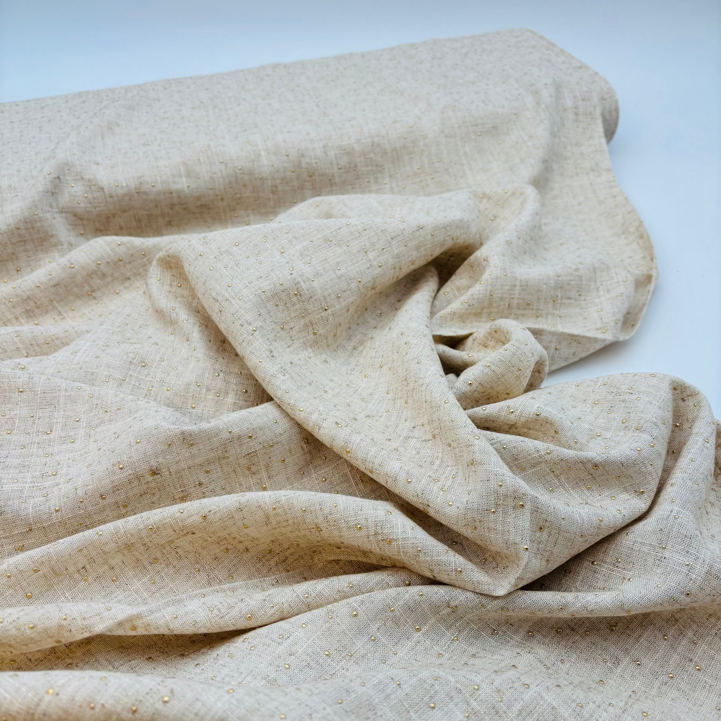 Viskose-Leinen Stoff – Sand mit Goldenen Punkten (Meterware)