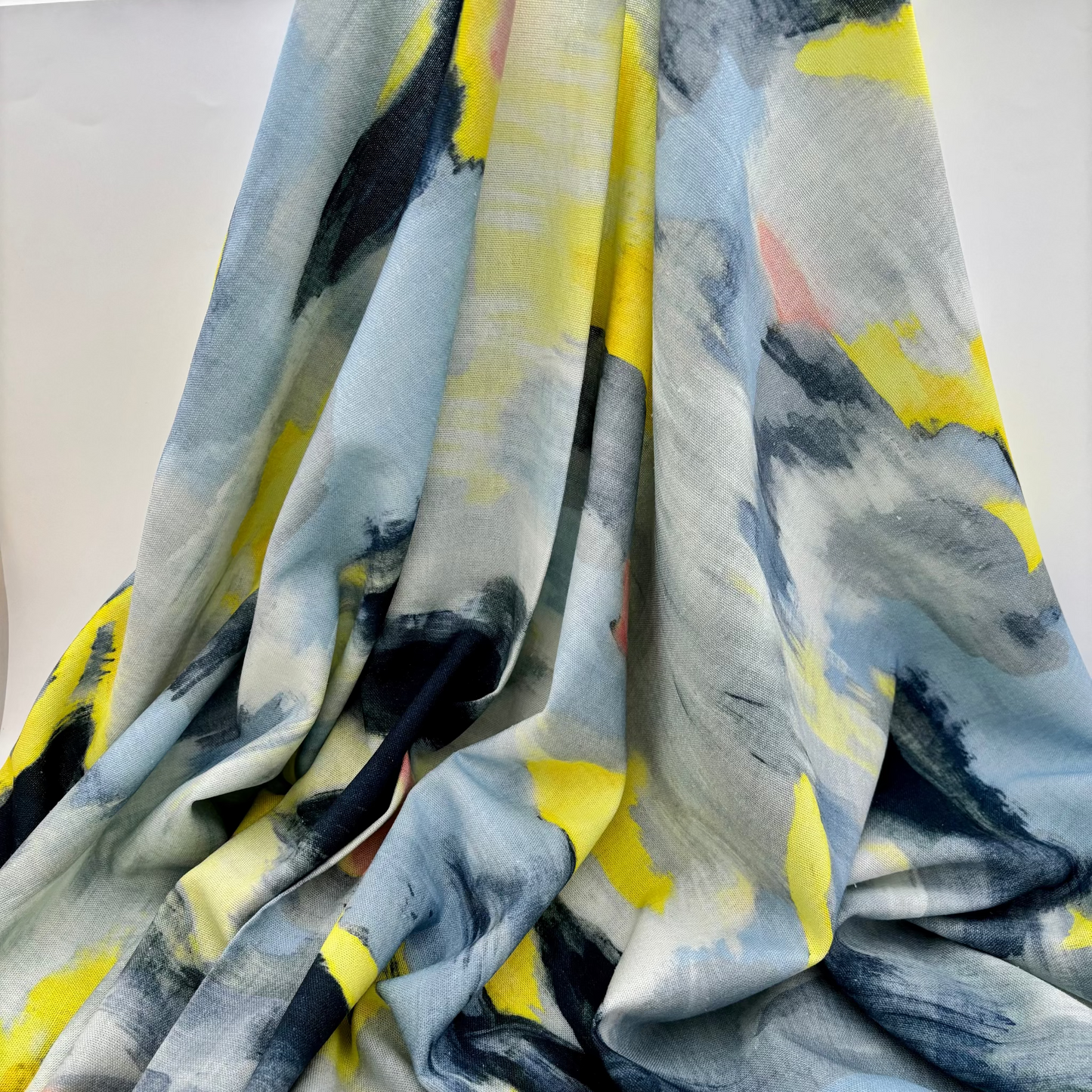 Viskose-Leinen Stoff mit Aquarell-Muster – Hellblau, Oeko-Tex Zertifiziert (Meterware)