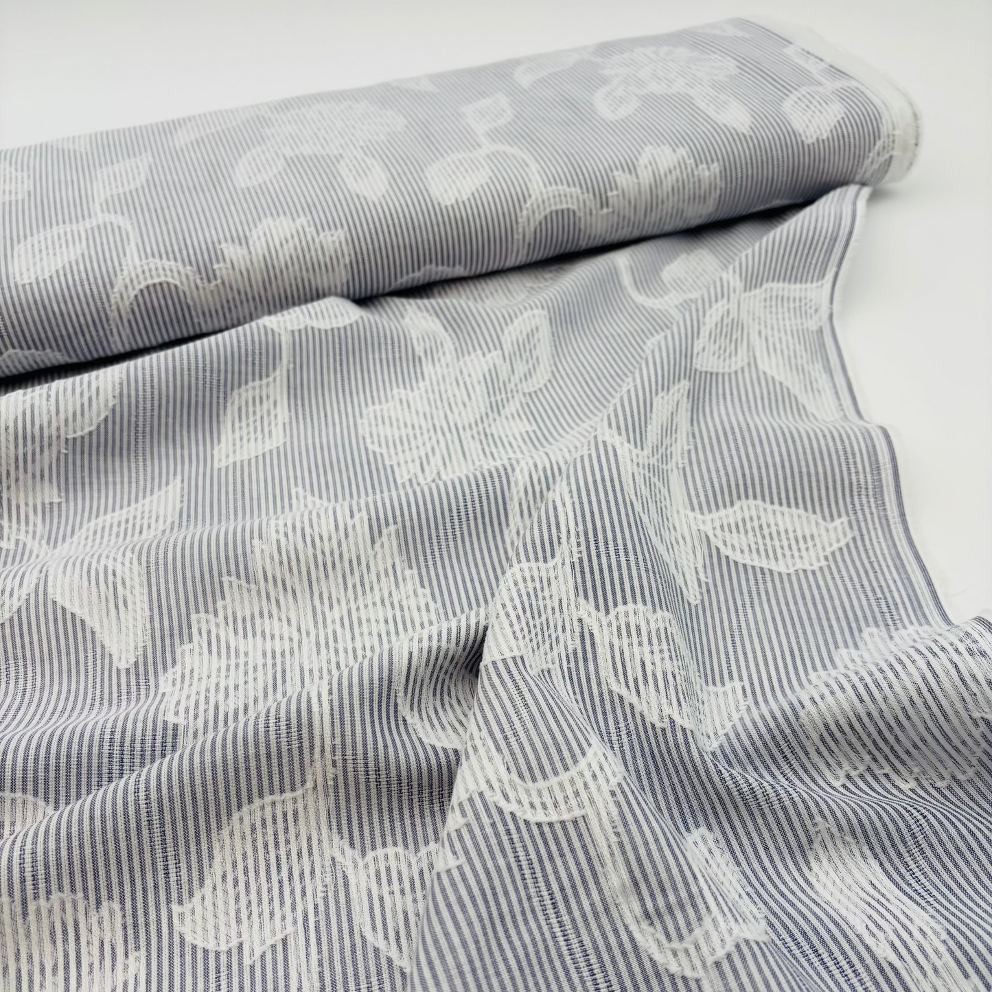 Baumwollstoff Garngefärbt Streifen Jacquard Blumen - Marineblau, Oeko-Tex Zertifiziert (Meterware)