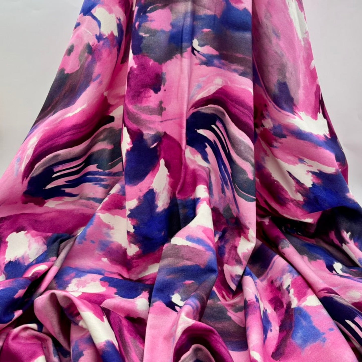 French Terry Sweatstoff / Sommersweat –  Fuchsia mit Lebendigem Abstraktem Design, Oeko-Tex Zertifiziert (Meterware)