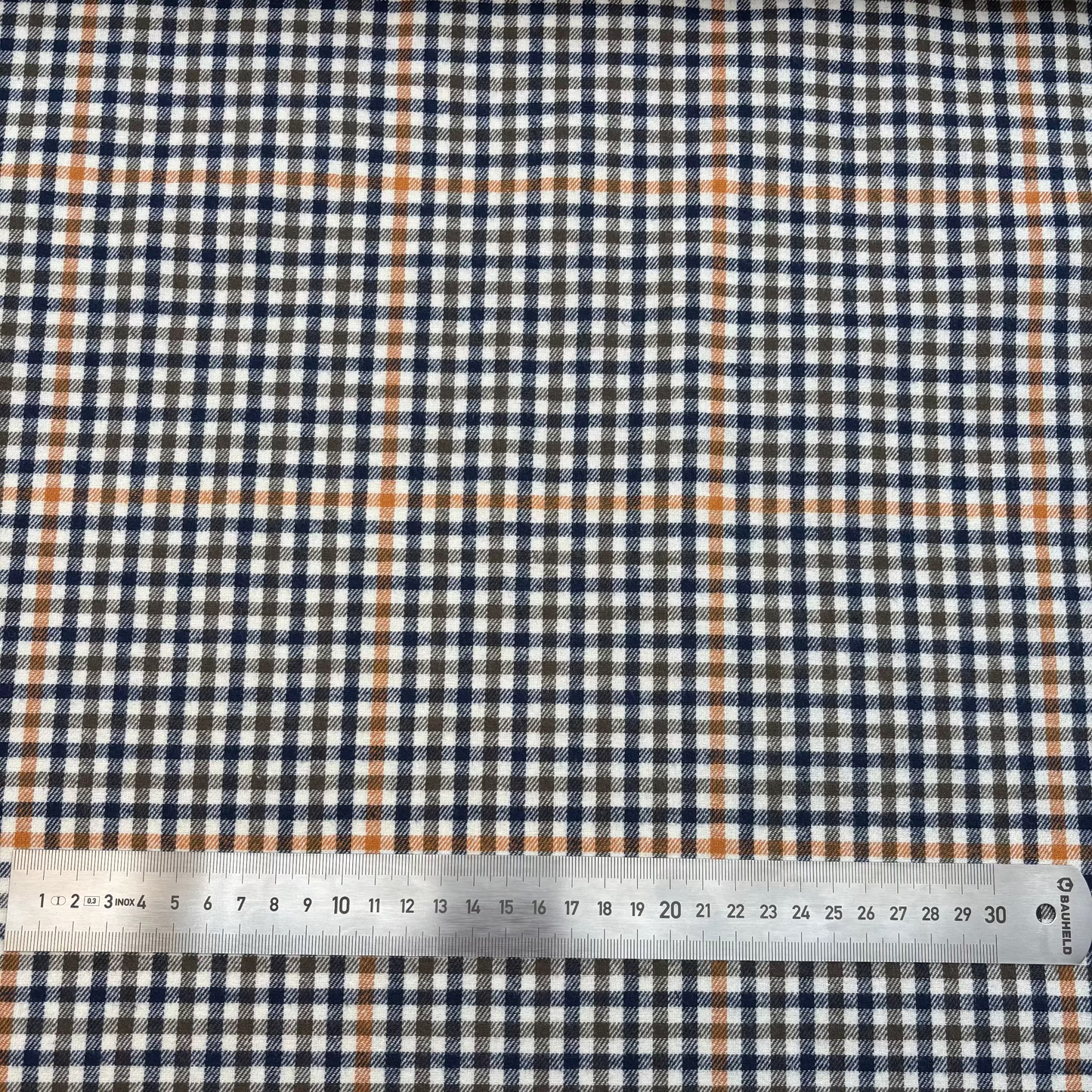 Garngefärbter, angerauter Baumwollstoff mit Karomuster - Ecru & Karamellbraun, OEKO-TEX® zertifiziert (Meterware)