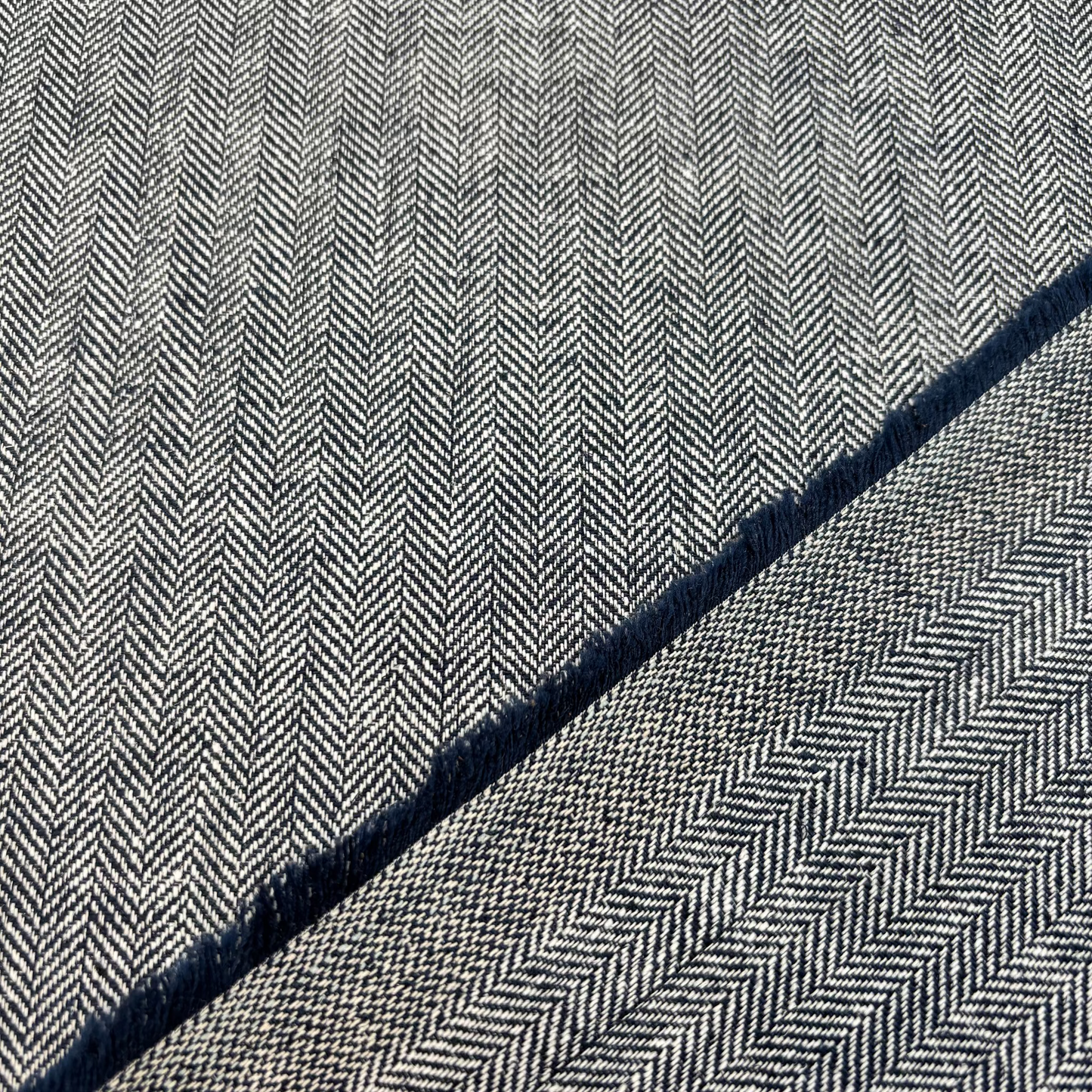 Baumwoll-Leinen-Stoff im Fischgrätmuster, Marineblau (Meterware)