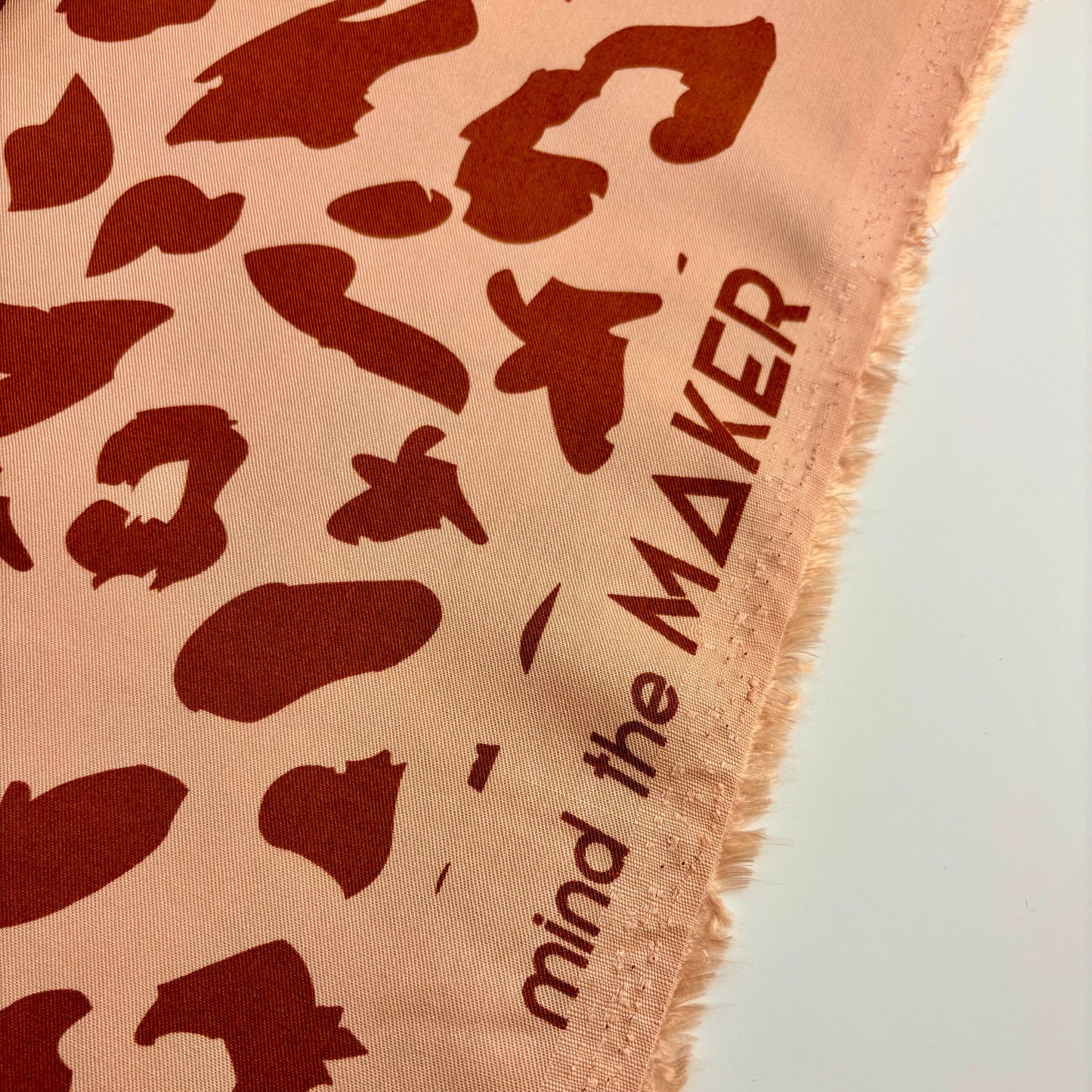 mind the MAKER Leo Viskose Twill Stoff – 100% LENZING™ ECOVERO™ Viskose, Rosa (Meterware)