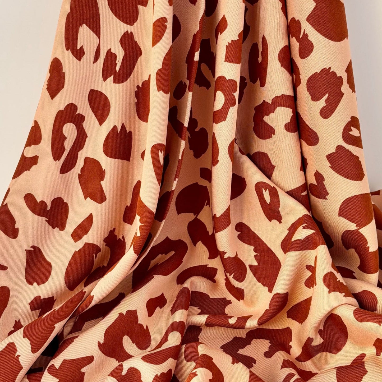 mind the MAKER Leo Viskose Twill Stoff – 100% LENZING™ ECOVERO™ Viskose, Rosa (Meterware)