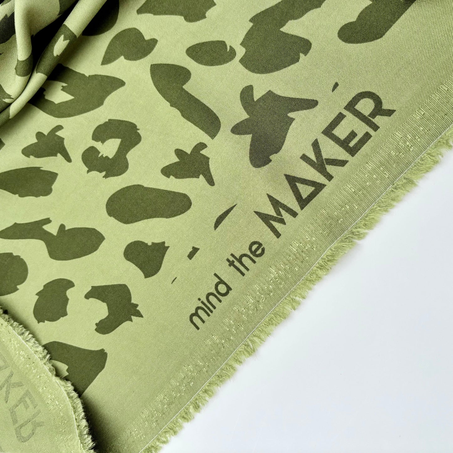 mind the MAKER Leo Viskose Twill Stoff – 100% LENZING™ ECOVERO™ Viskose, Olivgrün (Meterware)