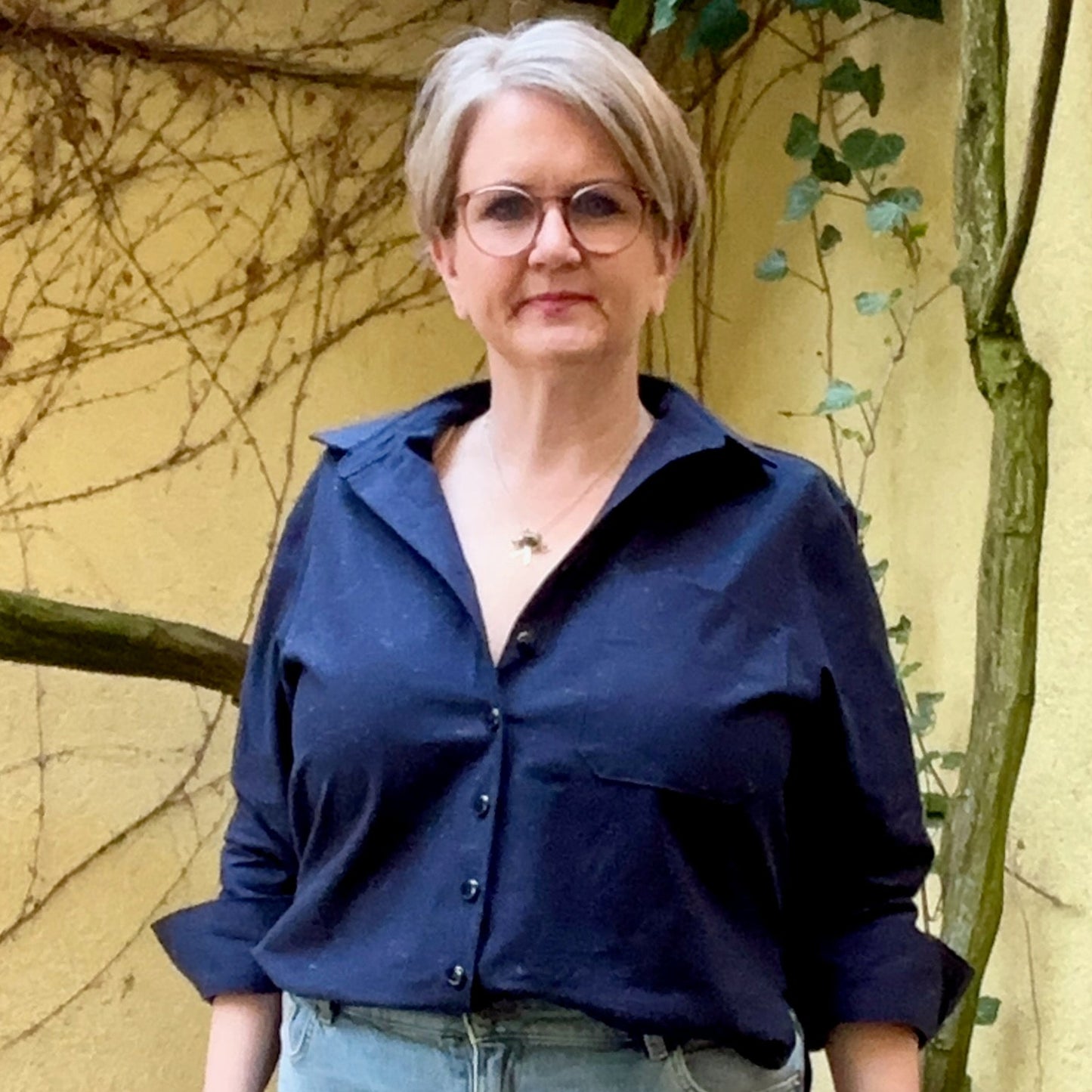 mind the MAKER Spector Chambray Baumwollstoff – Marineblau mit Bunten Sprenkeln, Oeko-Tex Zertifiziert (Meterware)