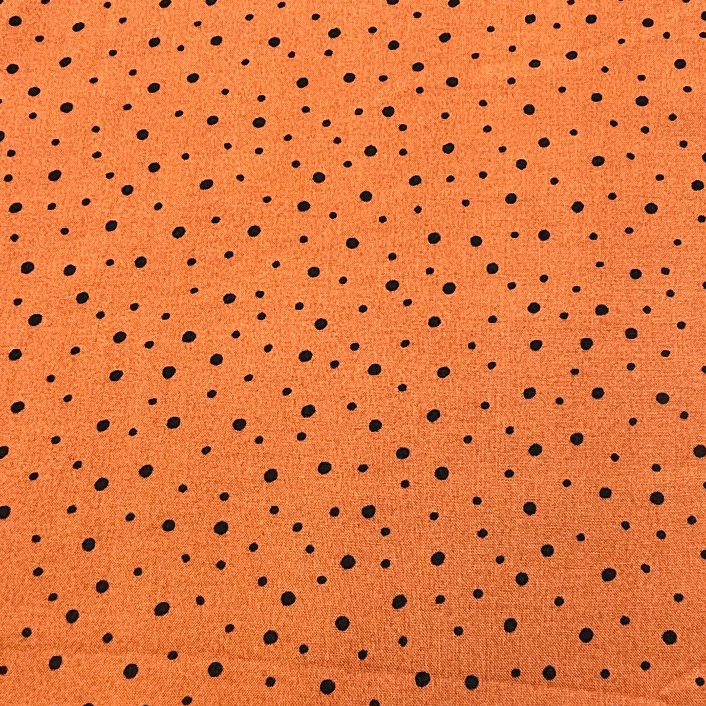 Rayonstoff - rostfarben mit schwarzen Punkten (Meterware)