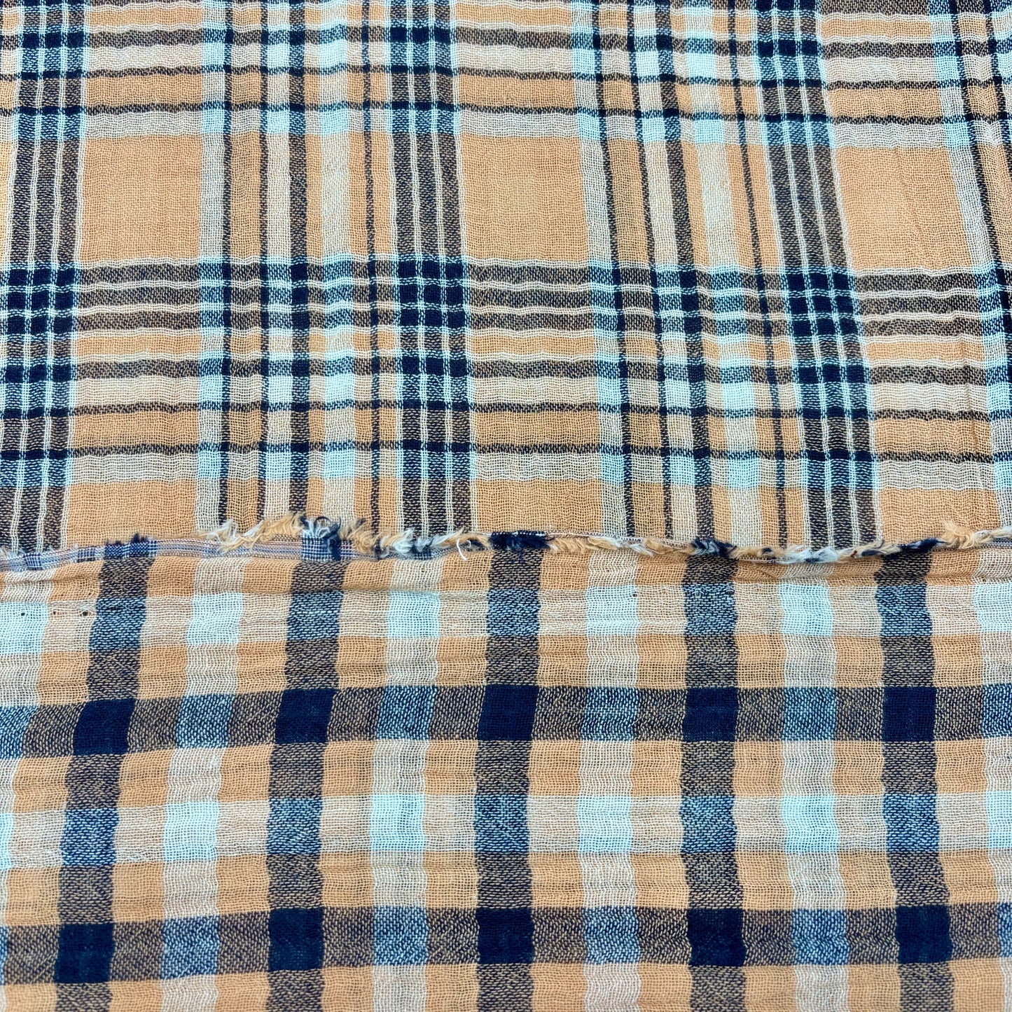 Doppelmusselin mit beidseitigem Karomuster, Camel & Marineblau (Meterware)