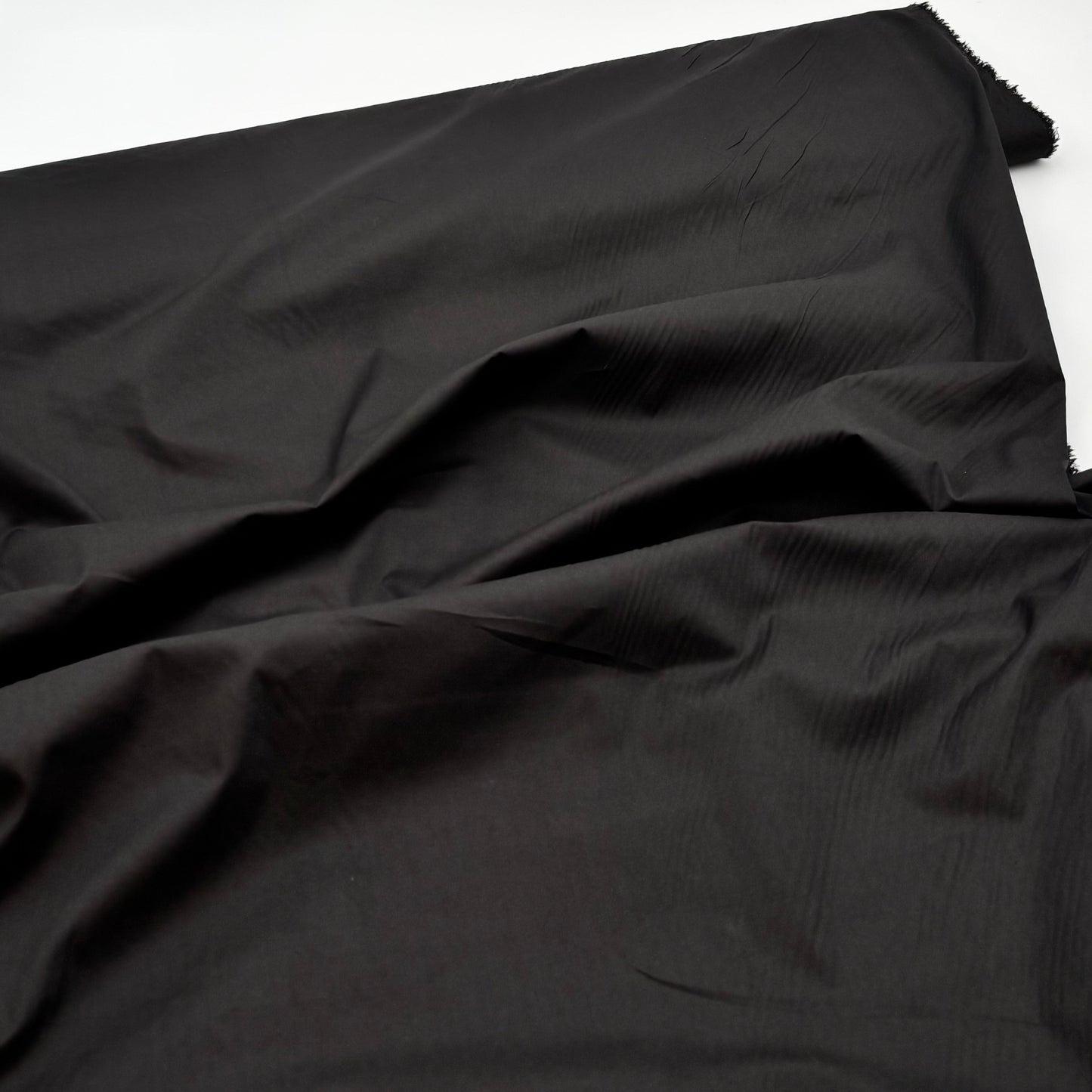 Deadstock Viskose-Webware mit 2 % Elasthan, Schwarz (Meterware aus Italien)