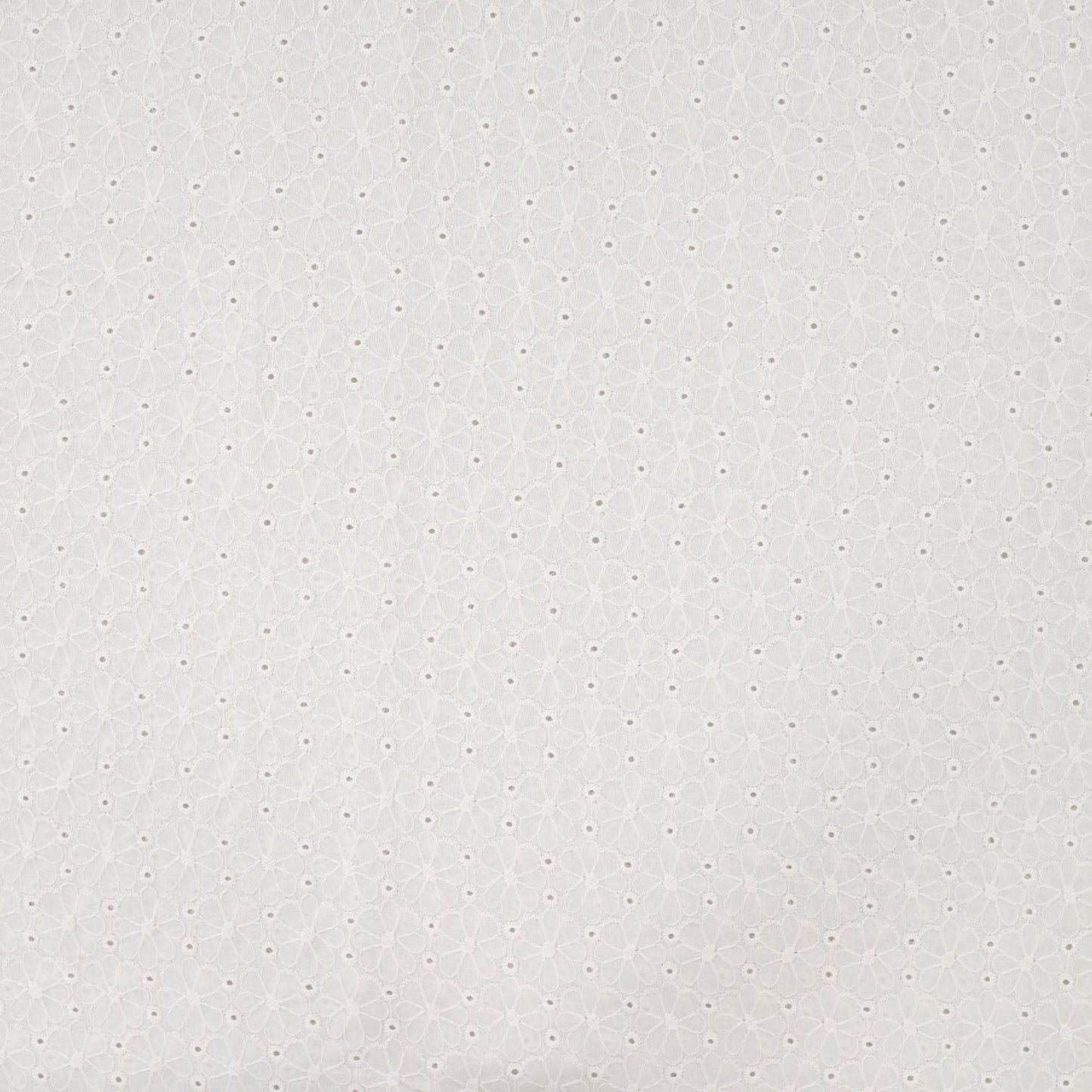 Baumwollstoff mit Floraler Lochstickerei – Wollweiß Broderie Anglaise mit Bogenkante (Meterware)